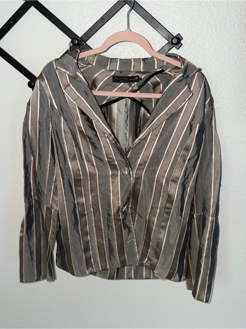 House of Harlow 1960 x revolve Striped Satin Jacket in Gray and Cream size M - Picture 3 of 5